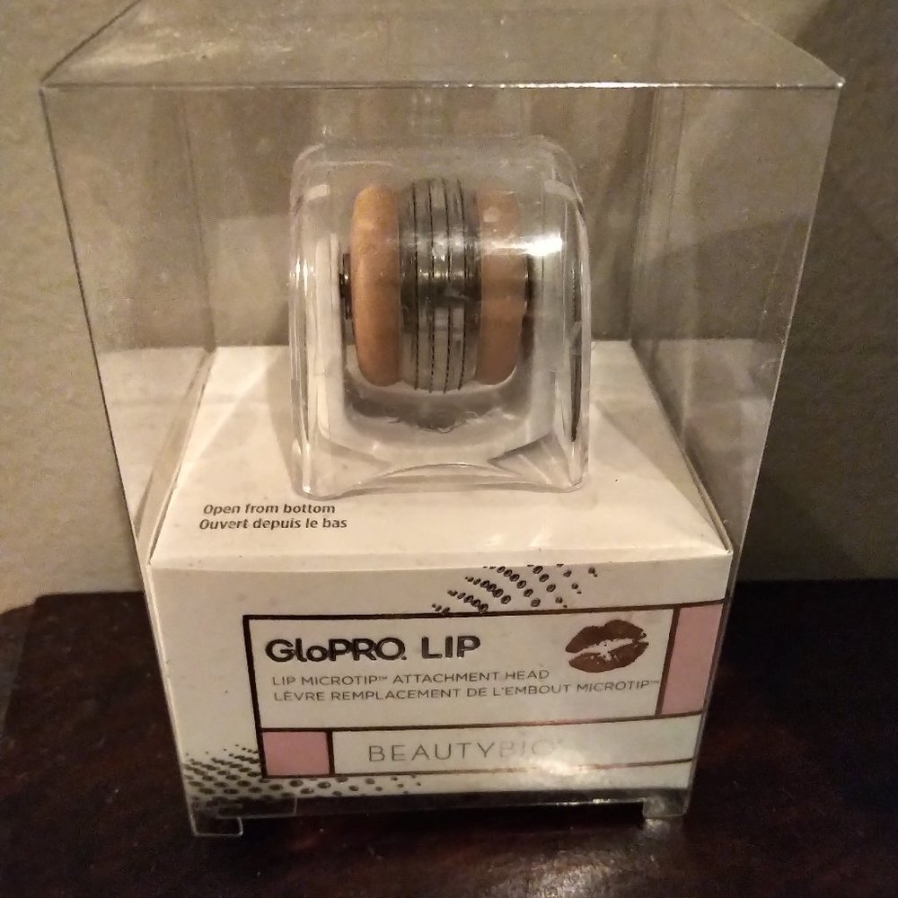 GLOPRO® LIP MICROTIP™ Attachment BeautyBio Science Microneedling sealed NIB